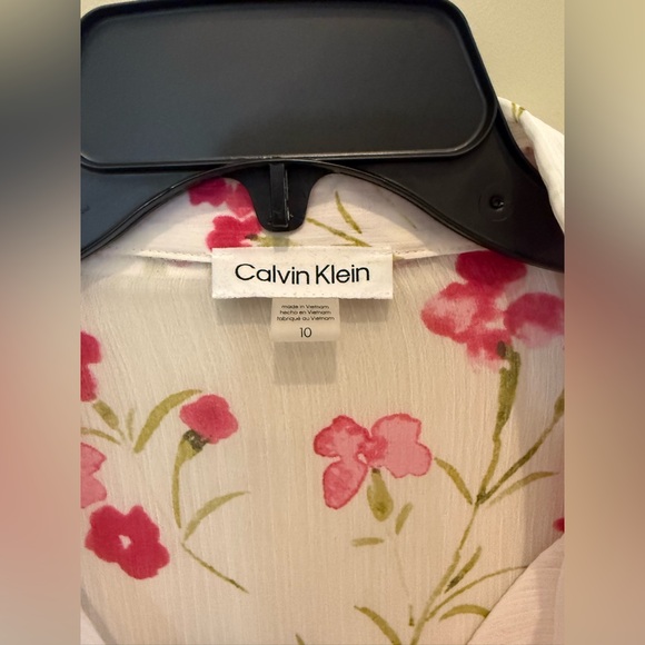 Calvin Klein Floral-Print Pink and White Chiffon Dress - Picture 3 of 10